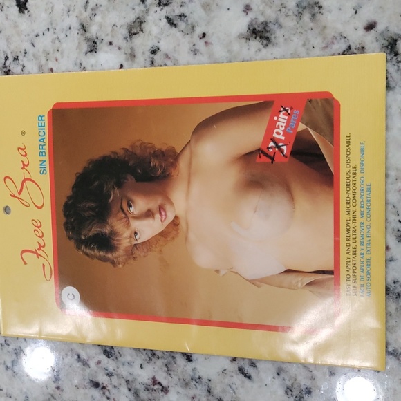 Free Bra Sin Bracier 1 pair size C & 1 pair of Olga Enhancements - Picture 1 of 7